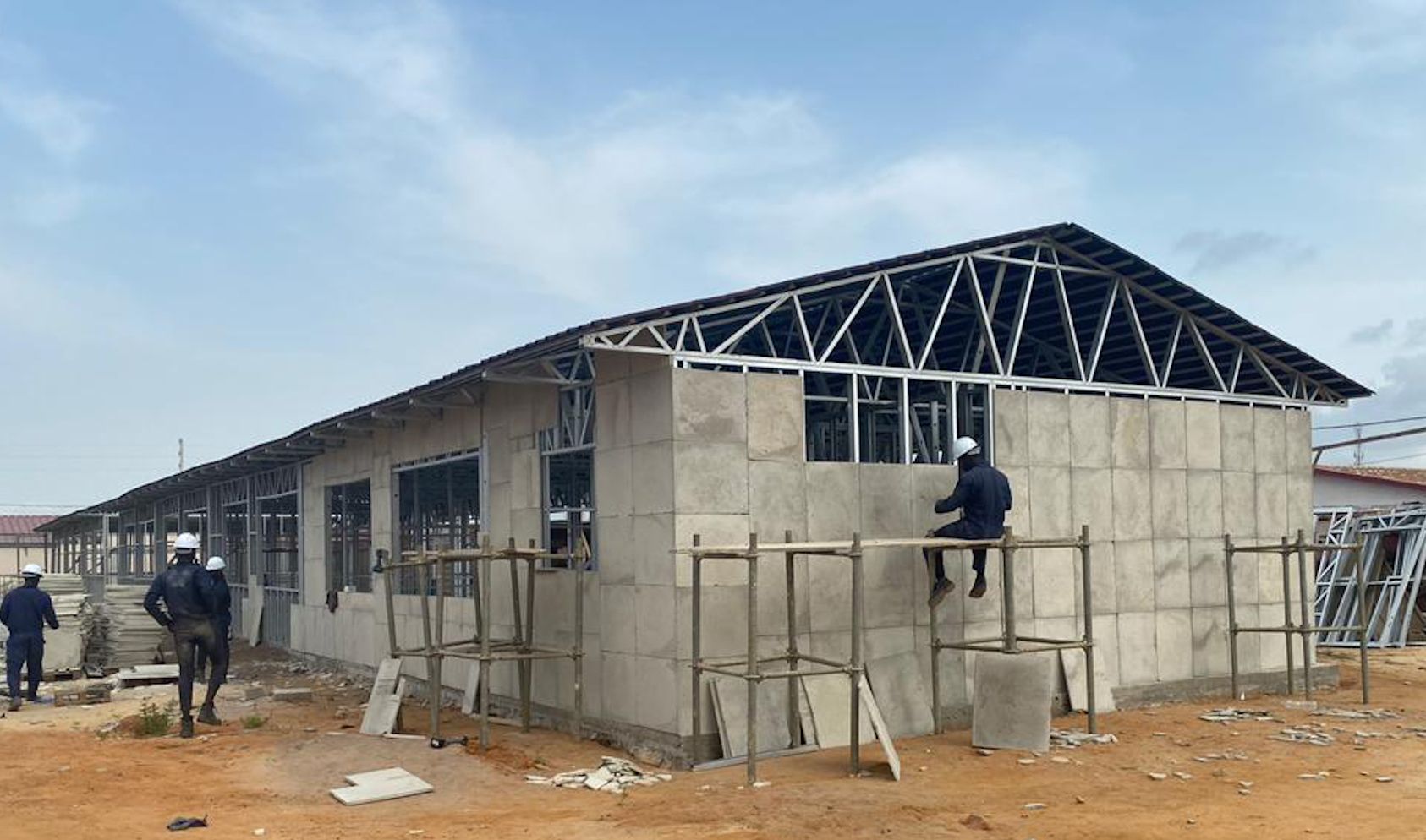 Steel Frame House con Coisoimper